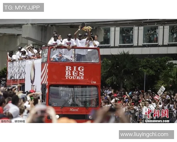 小牛队与热火队揭幕战精彩对决引发球迷热情期待